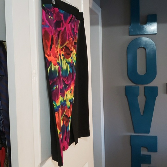 Skirt - Picture 8 of 8